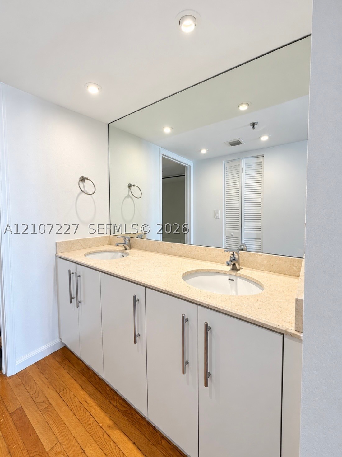 520 Brickell Key Dr #A2012, Miami FL 33131