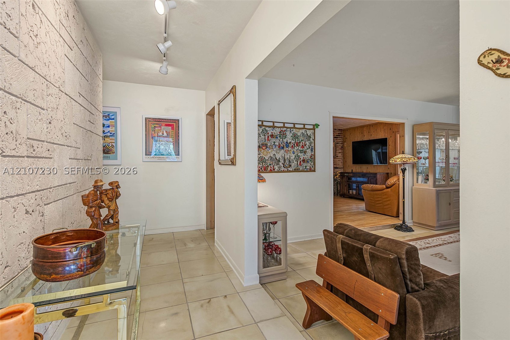 8100 SW 155th St, Palmetto Bay FL 33157
