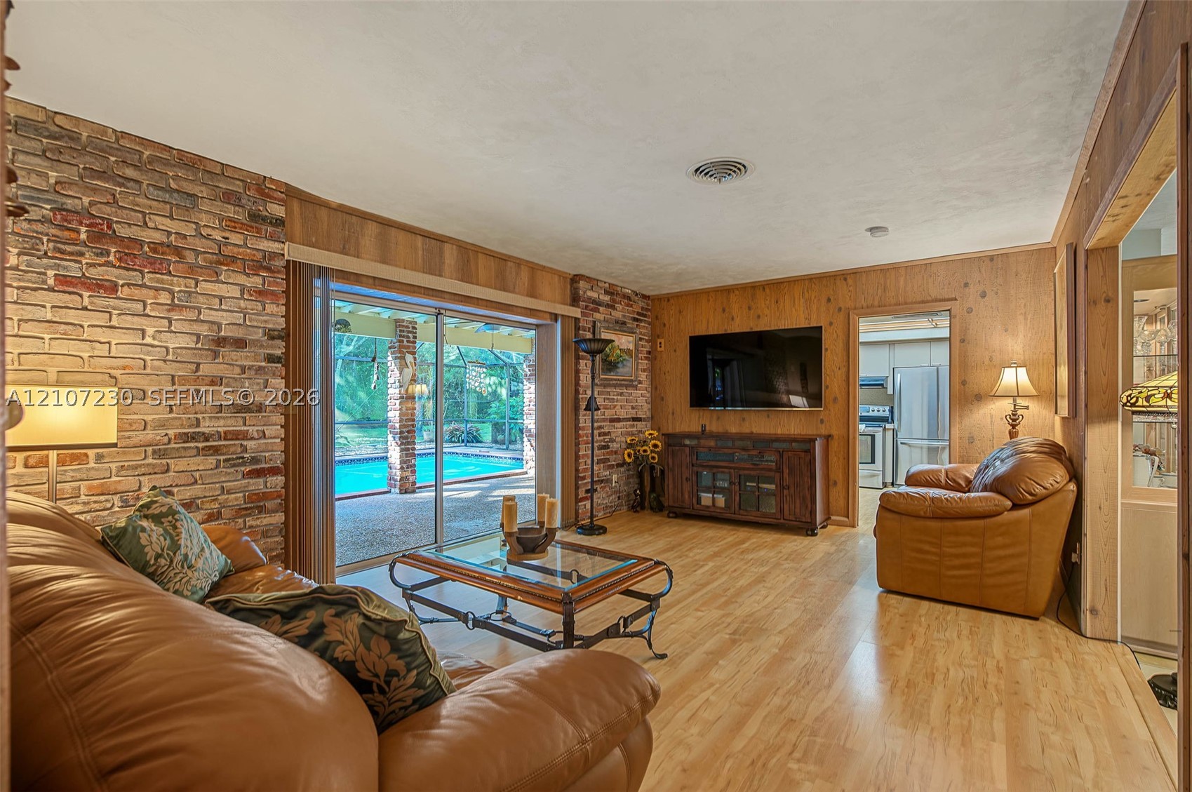 8100 SW 155th St, Palmetto Bay FL 33157