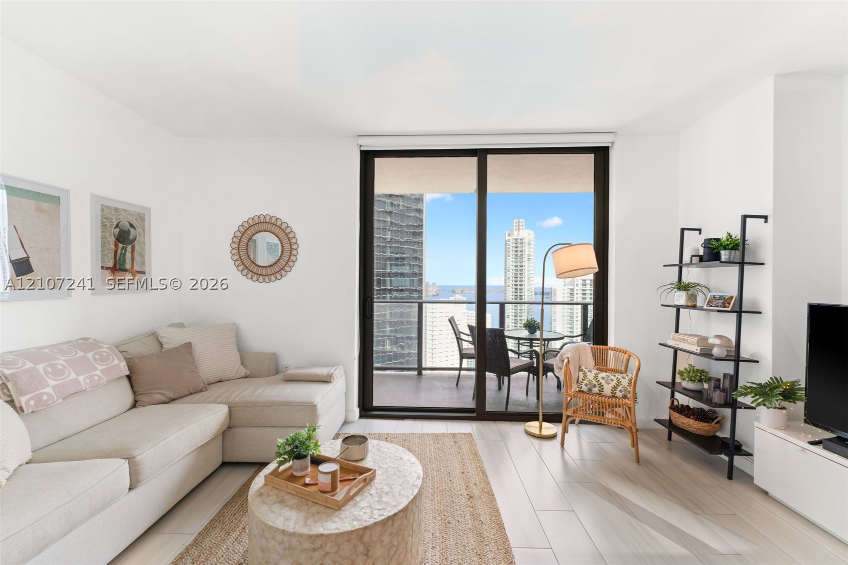 45 SW 9th St #4002, Miami FL 33130