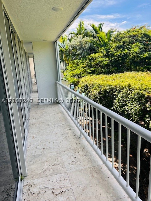 241 Harbor Dr, Key Biscayne FL 33149