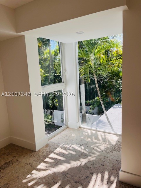 241 Harbor Dr, Key Biscayne FL 33149