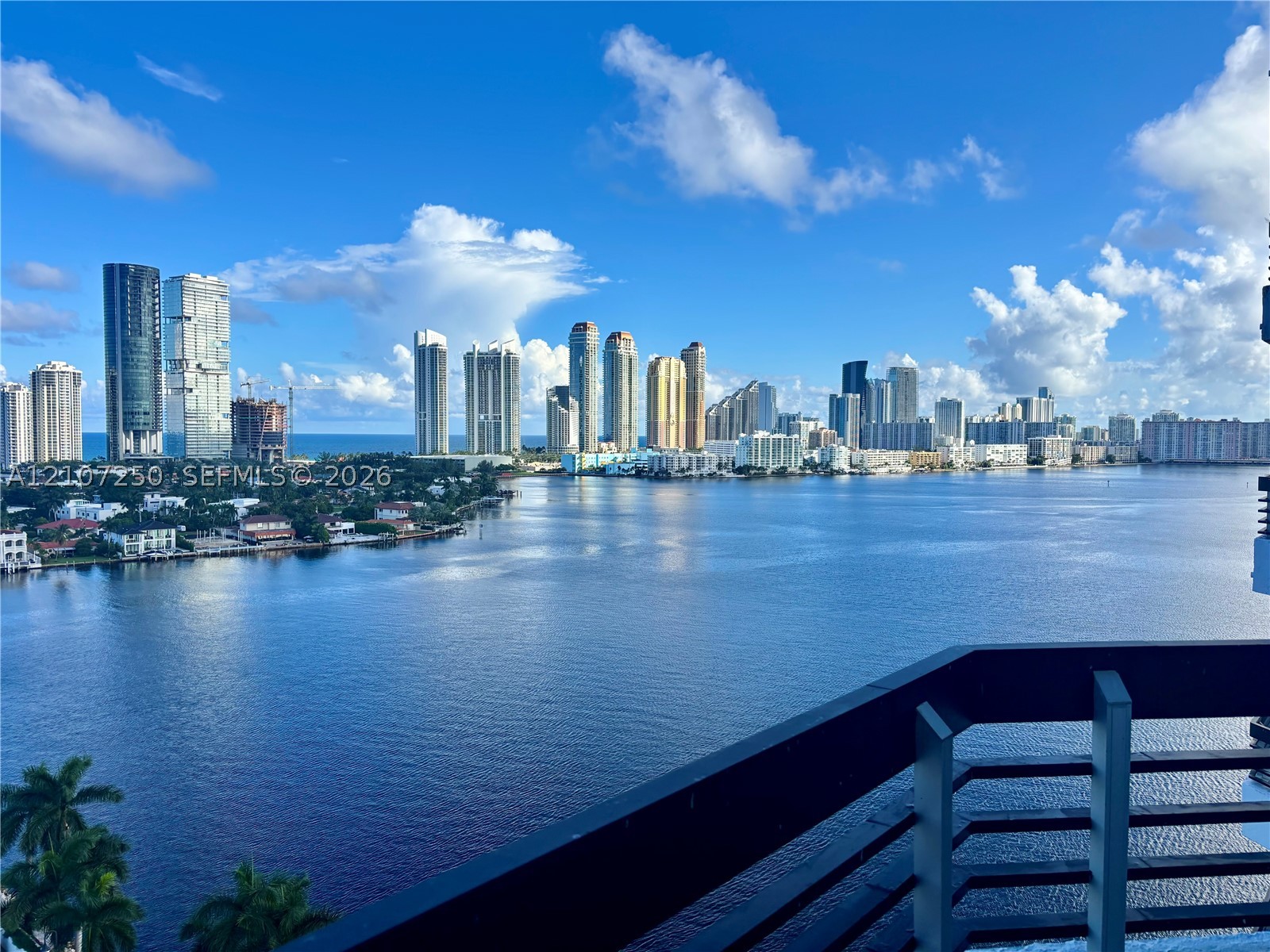 3600 Mystic Pointe Dr #1717, Aventura FL 33180