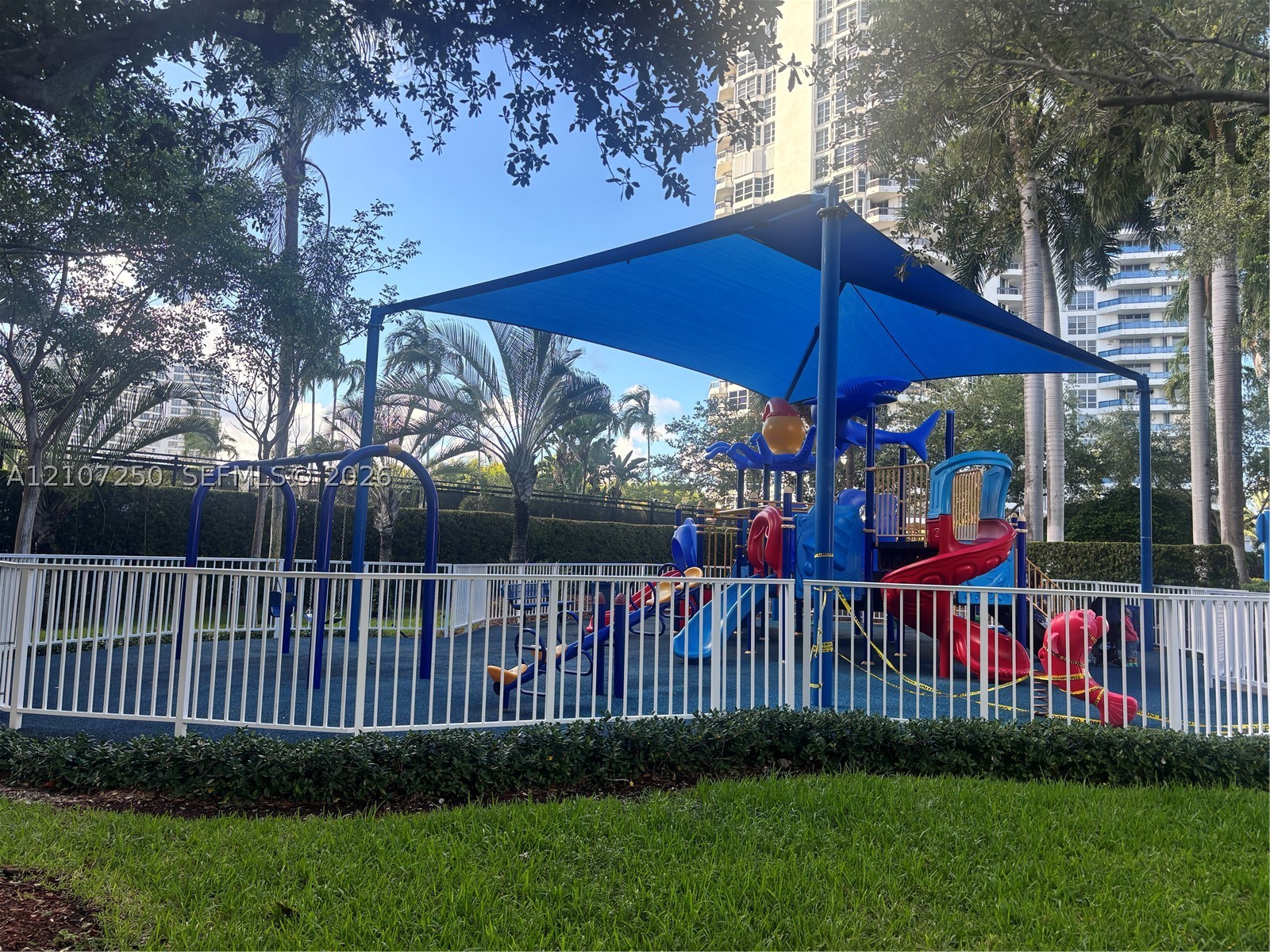 3600 Mystic Pointe Dr #1717, Aventura FL 33180