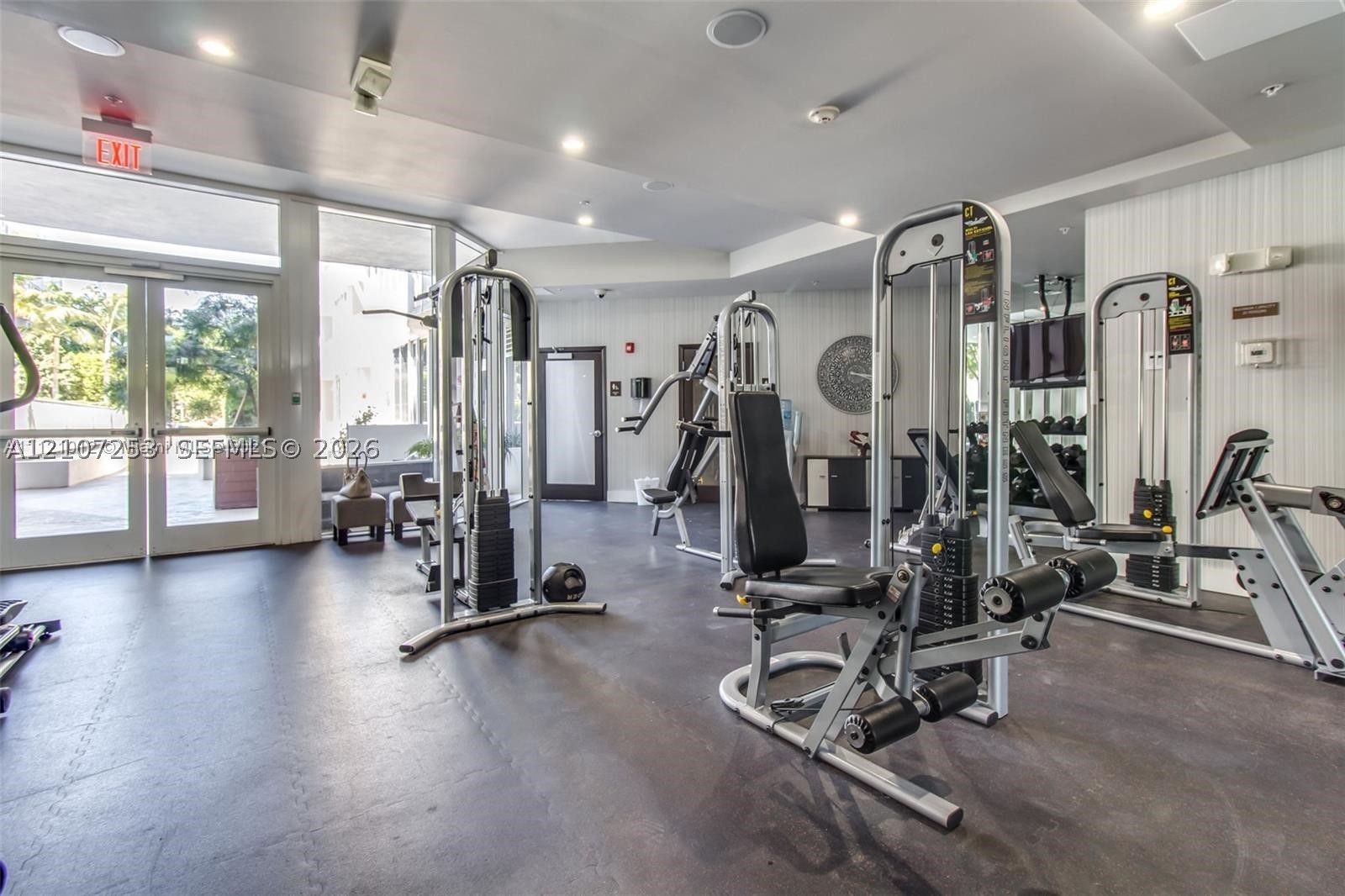 435 21st St #316, Miami Beach FL 33139