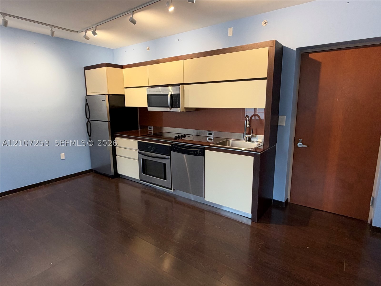 435 21st St #316, Miami Beach FL 33139