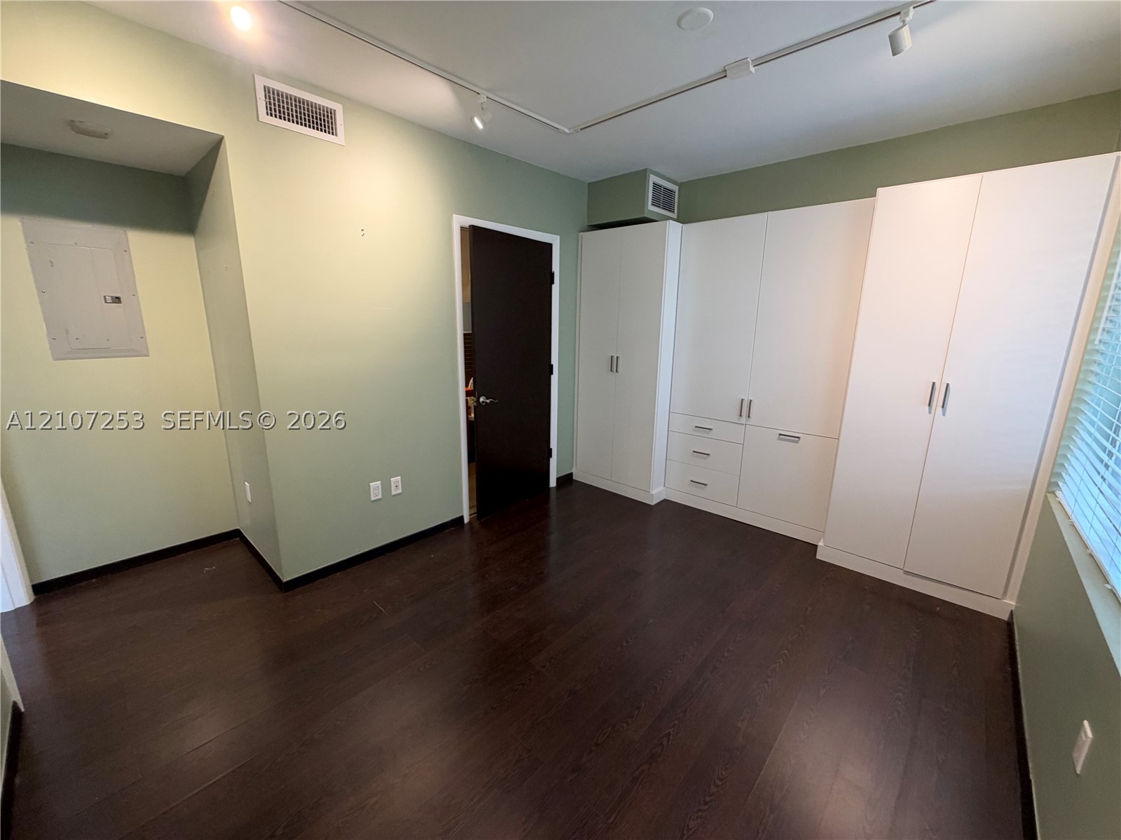 435 21st St #316, Miami Beach FL 33139