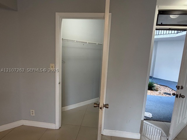 216 Lake Pointe Dr #127, Oakland Park FL 33309