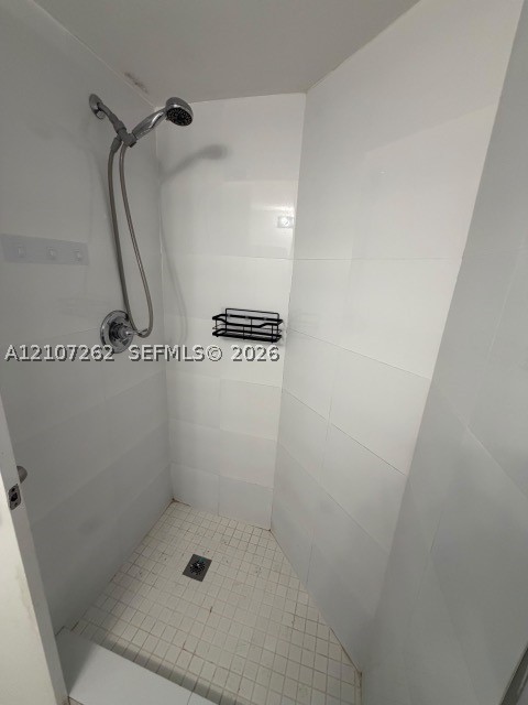 216 Lake Pointe Dr #127, Oakland Park FL 33309