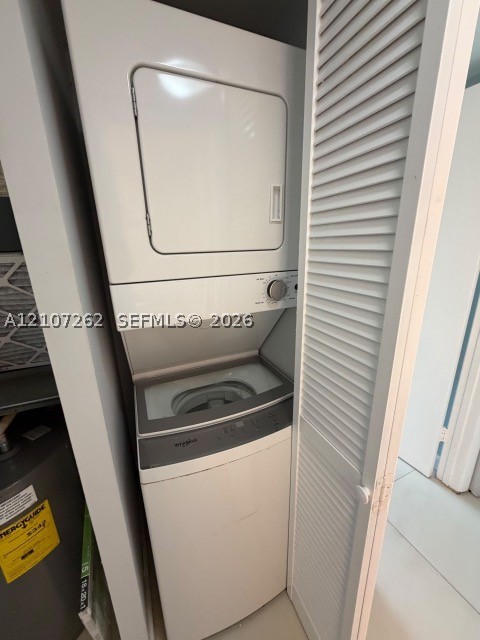 216 Lake Pointe Dr #127, Oakland Park FL 33309