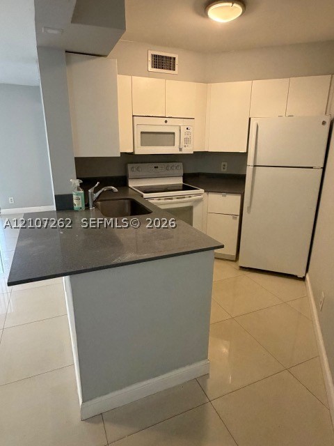 216 Lake Pointe Dr #127, Oakland Park FL 33309