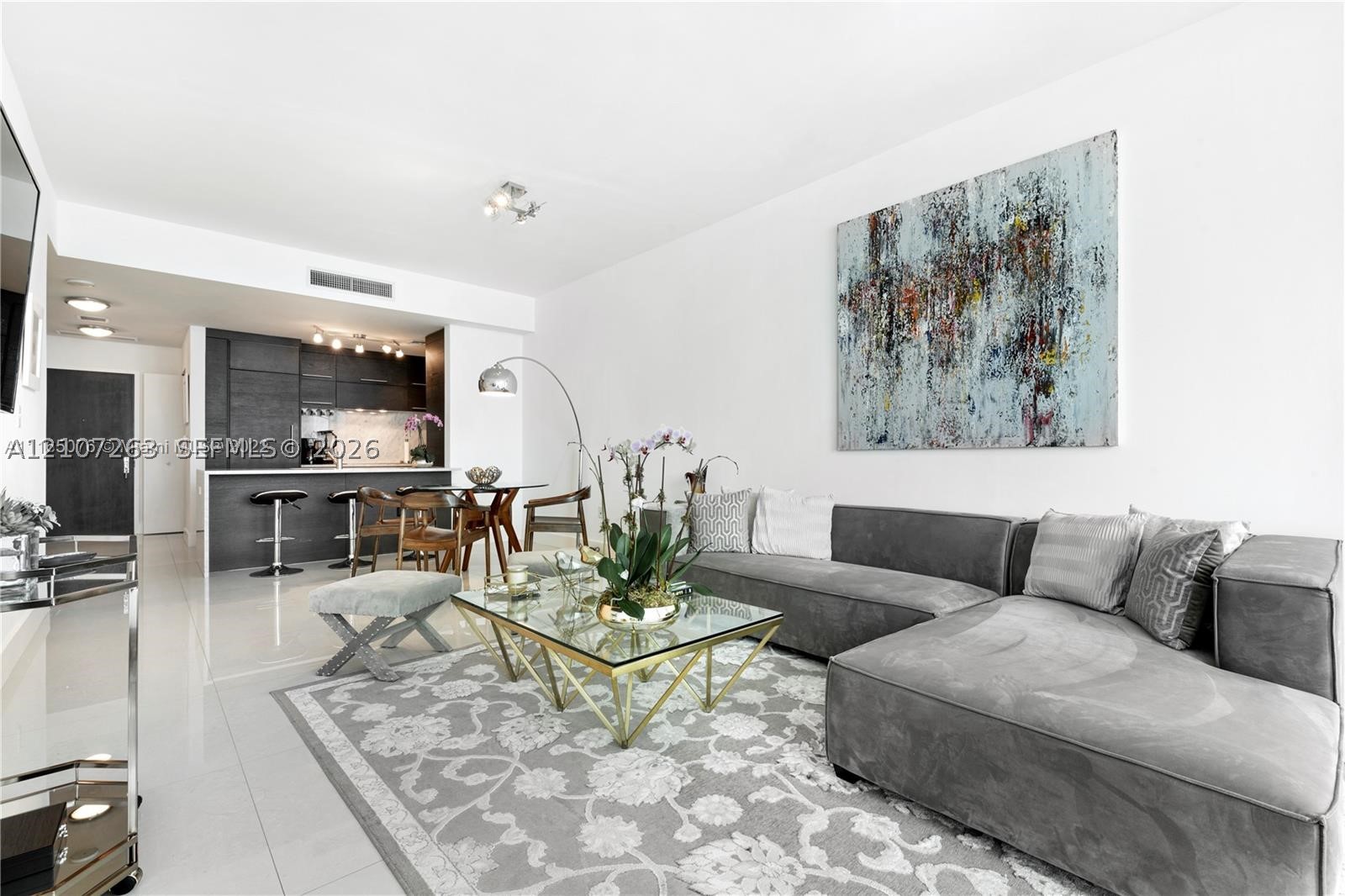 900 Biscayne Blvd #4010, Miami FL 33132