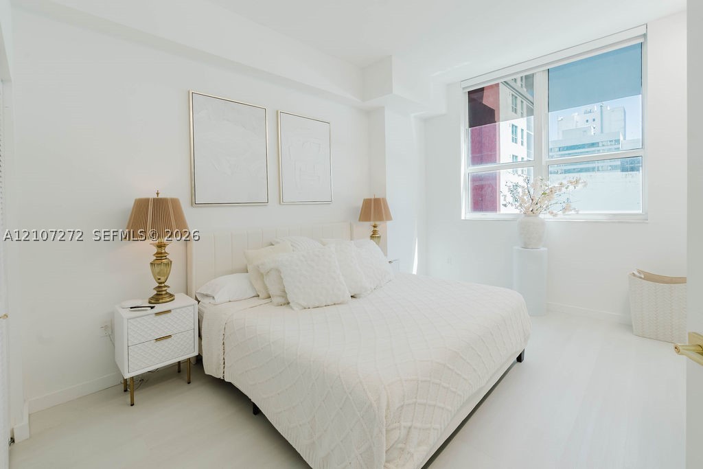 133 NE 2nd Ave #512, Miami FL 33132