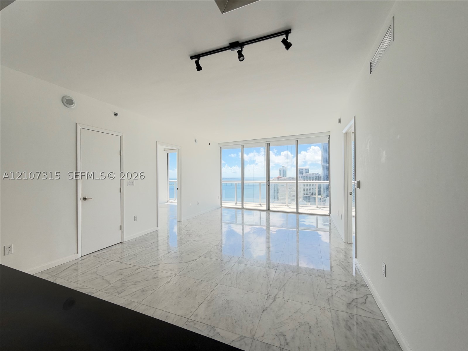 495 Brickell Ave #3803, Miami FL 33131