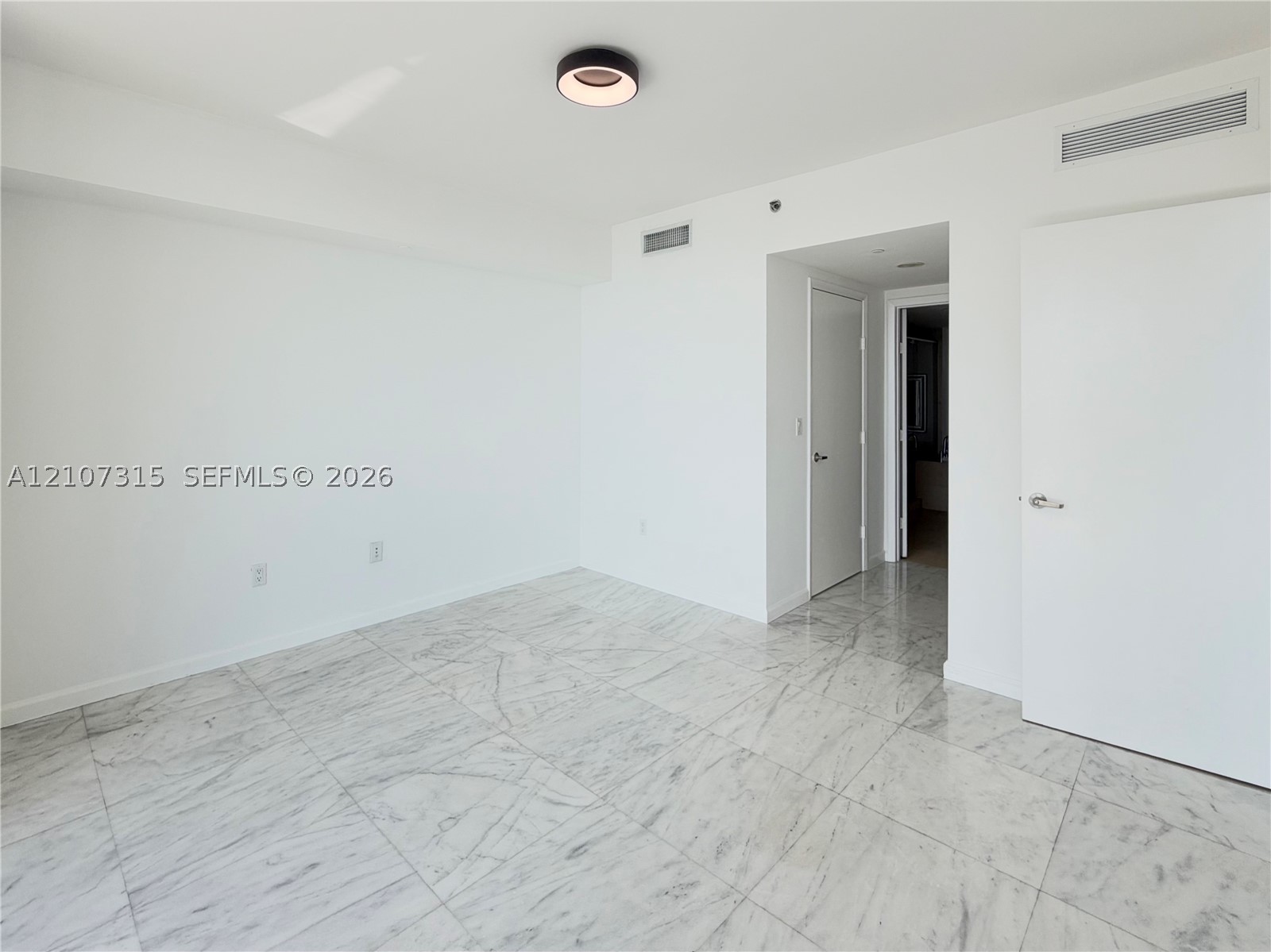 495 Brickell Ave #3803, Miami FL 33131