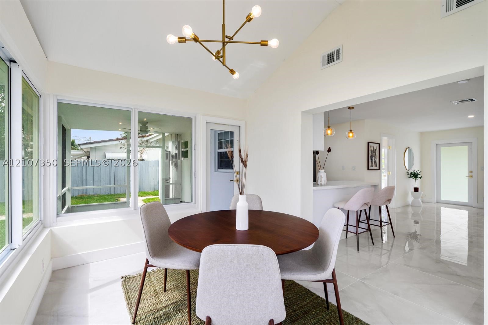 912 SE 16th Pl, Deerfield Beach FL 33441