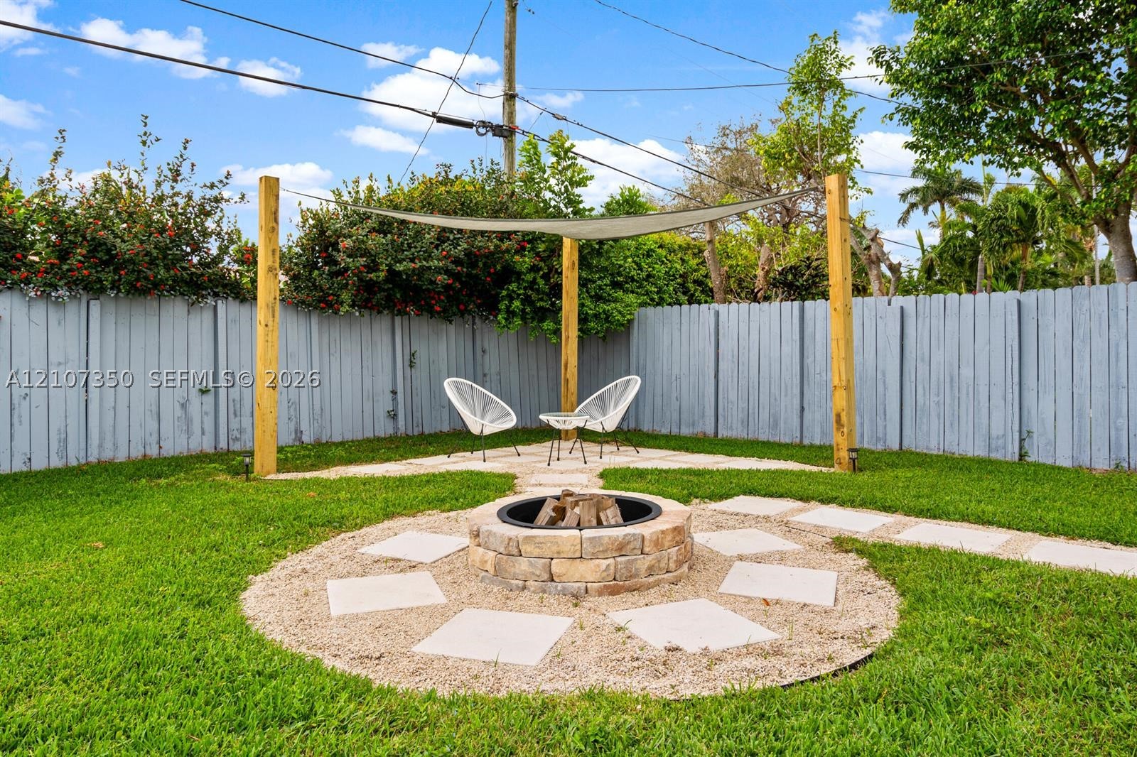 912 SE 16th Pl, Deerfield Beach FL 33441