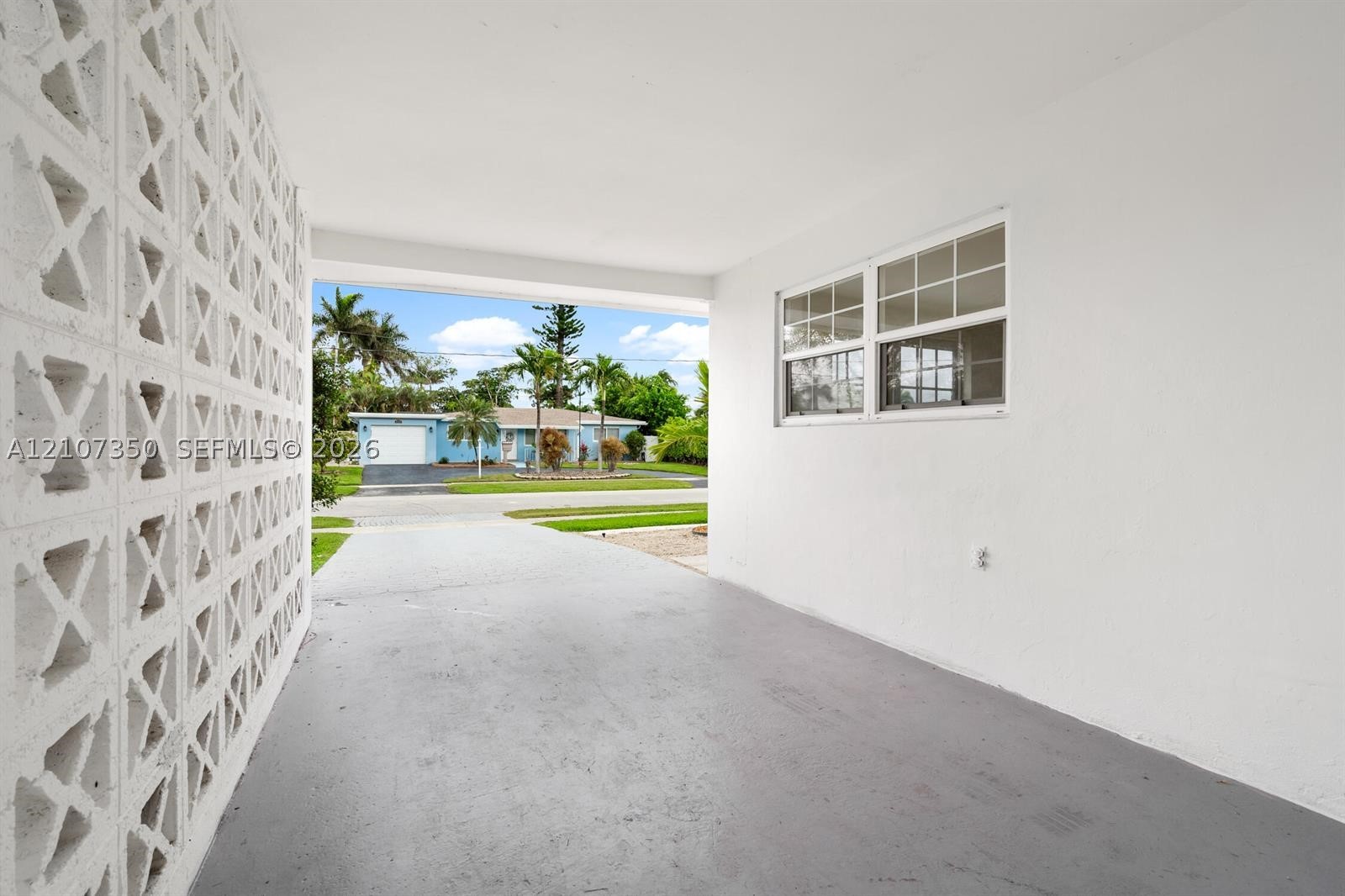 912 SE 16th Pl, Deerfield Beach FL 33441