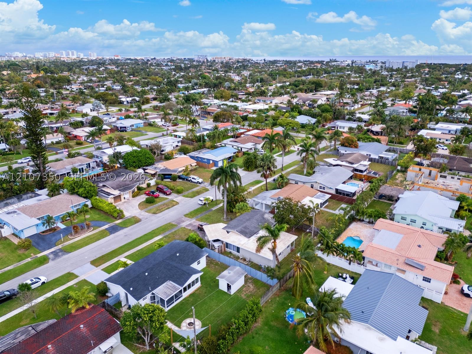 912 SE 16th Pl, Deerfield Beach FL 33441