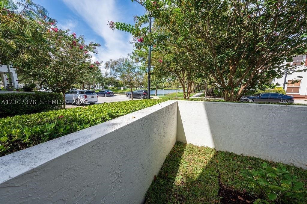 4654 Monarch Way, Coconut Creek FL 33073
