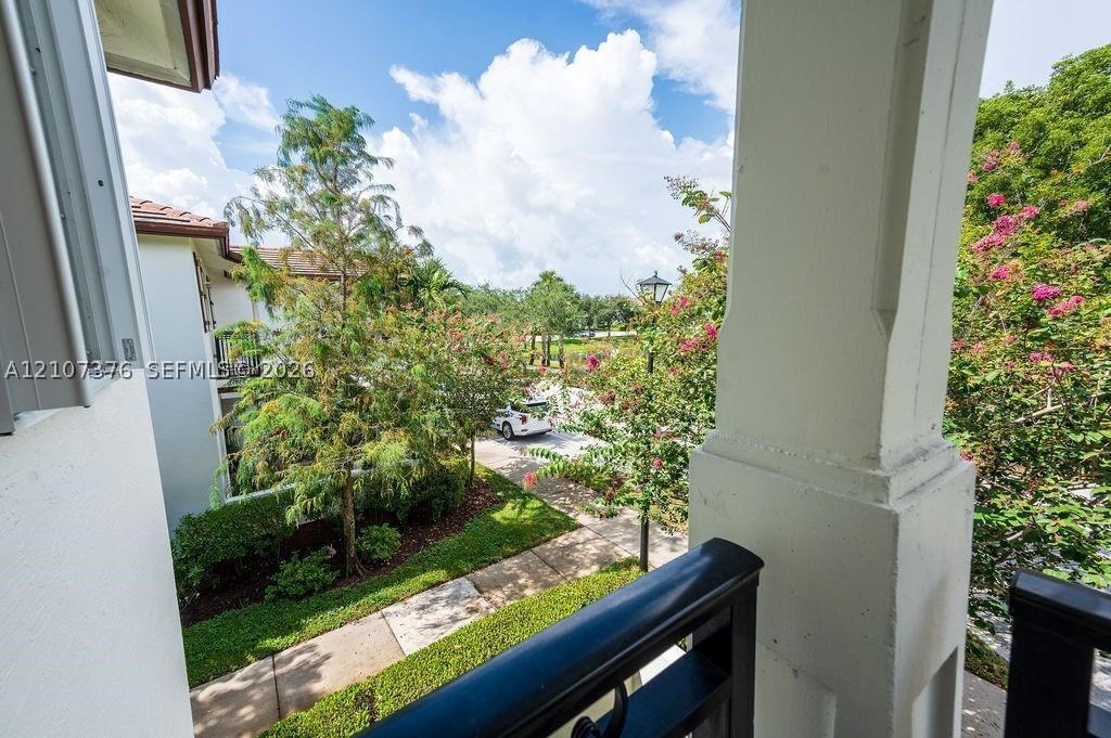4654 Monarch Way, Coconut Creek FL 33073