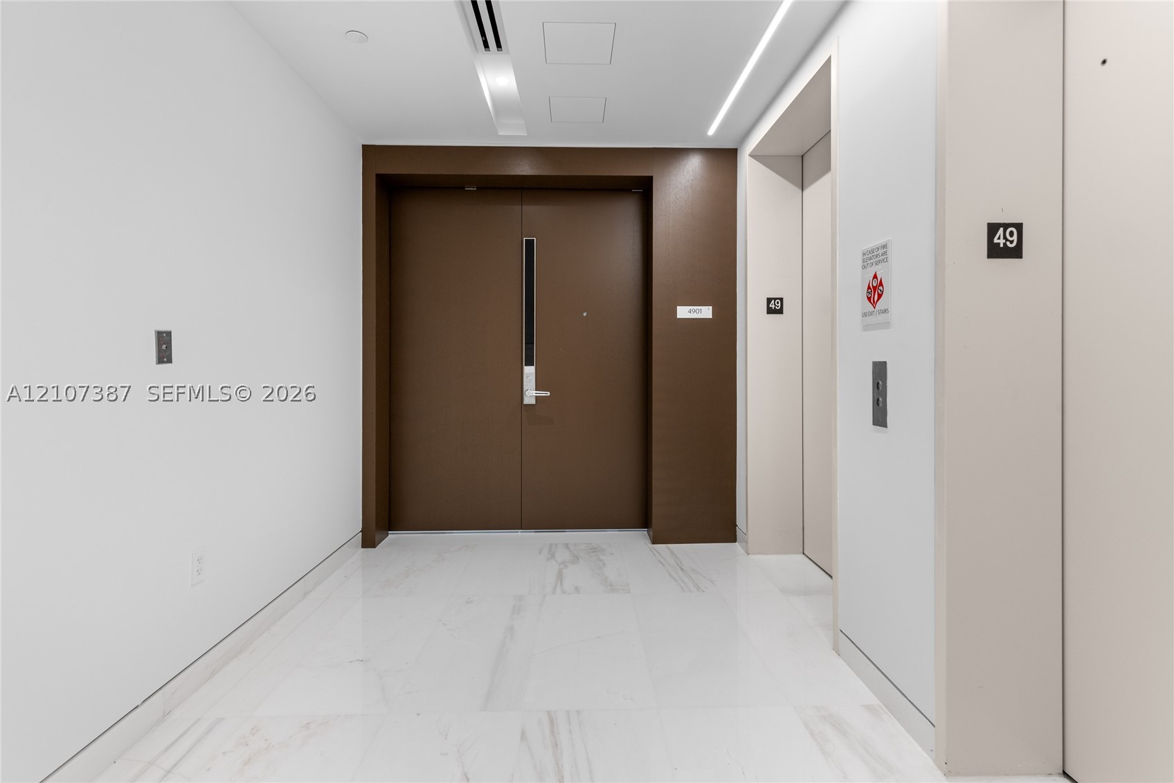 300 Biscayne Boulevard Way #4901E, Miami FL 33131