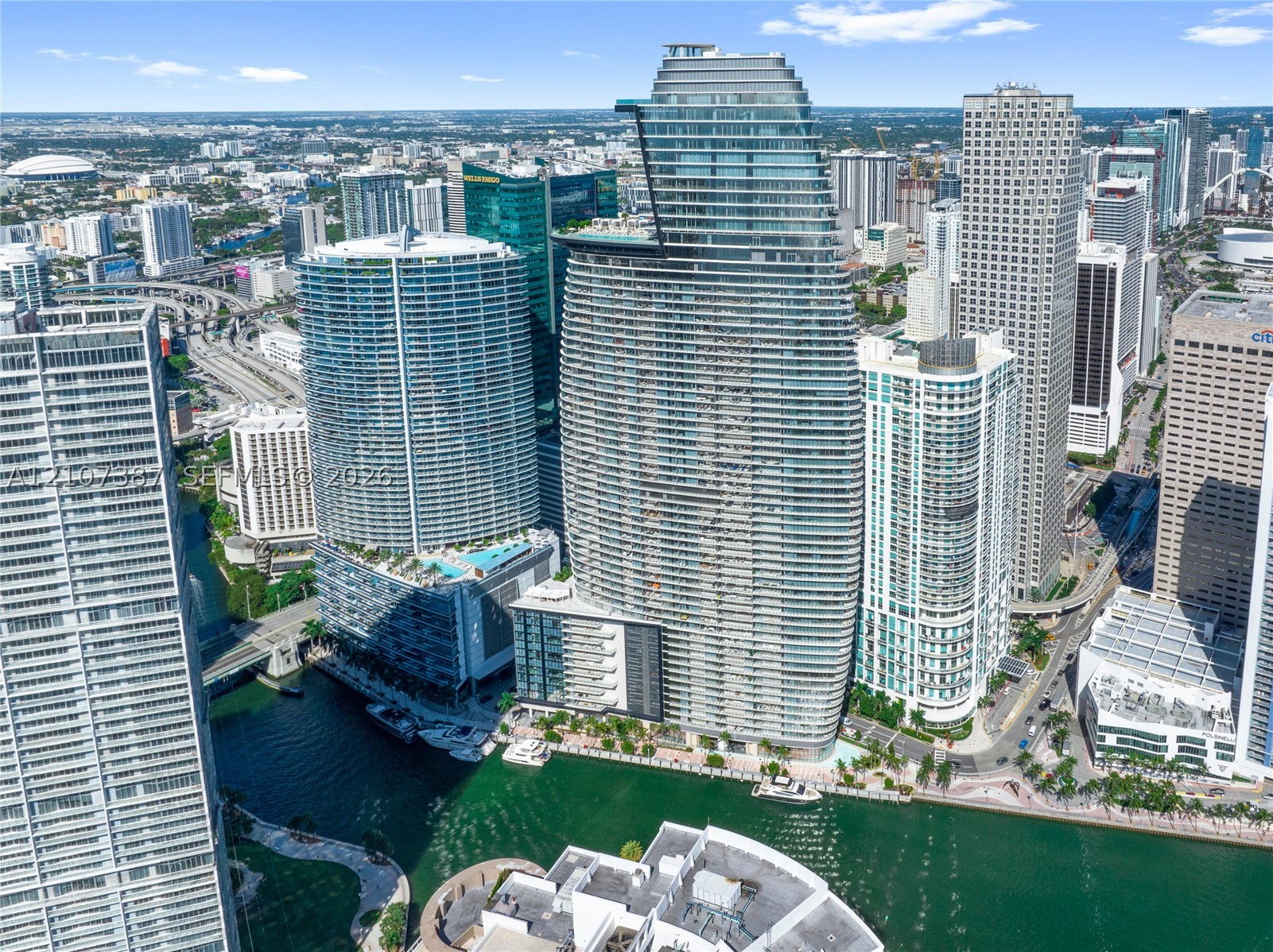 300 Biscayne Boulevard Way #4901E, Miami FL 33131