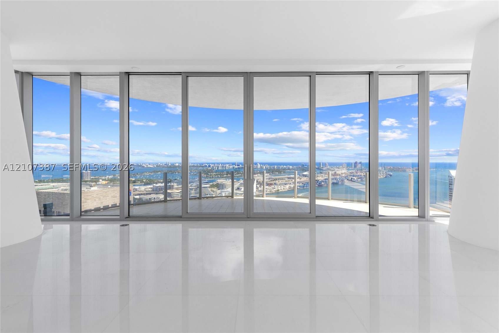 300 Biscayne Boulevard Way #4901E, Miami FL 33131