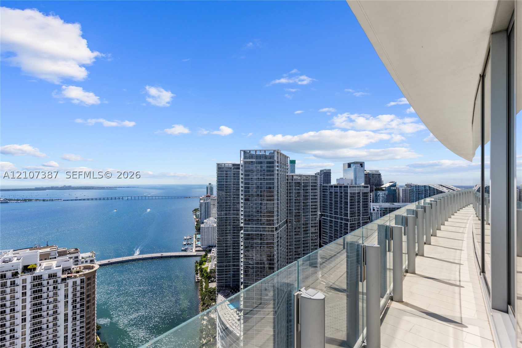 300 Biscayne Boulevard Way #4901E, Miami FL 33131