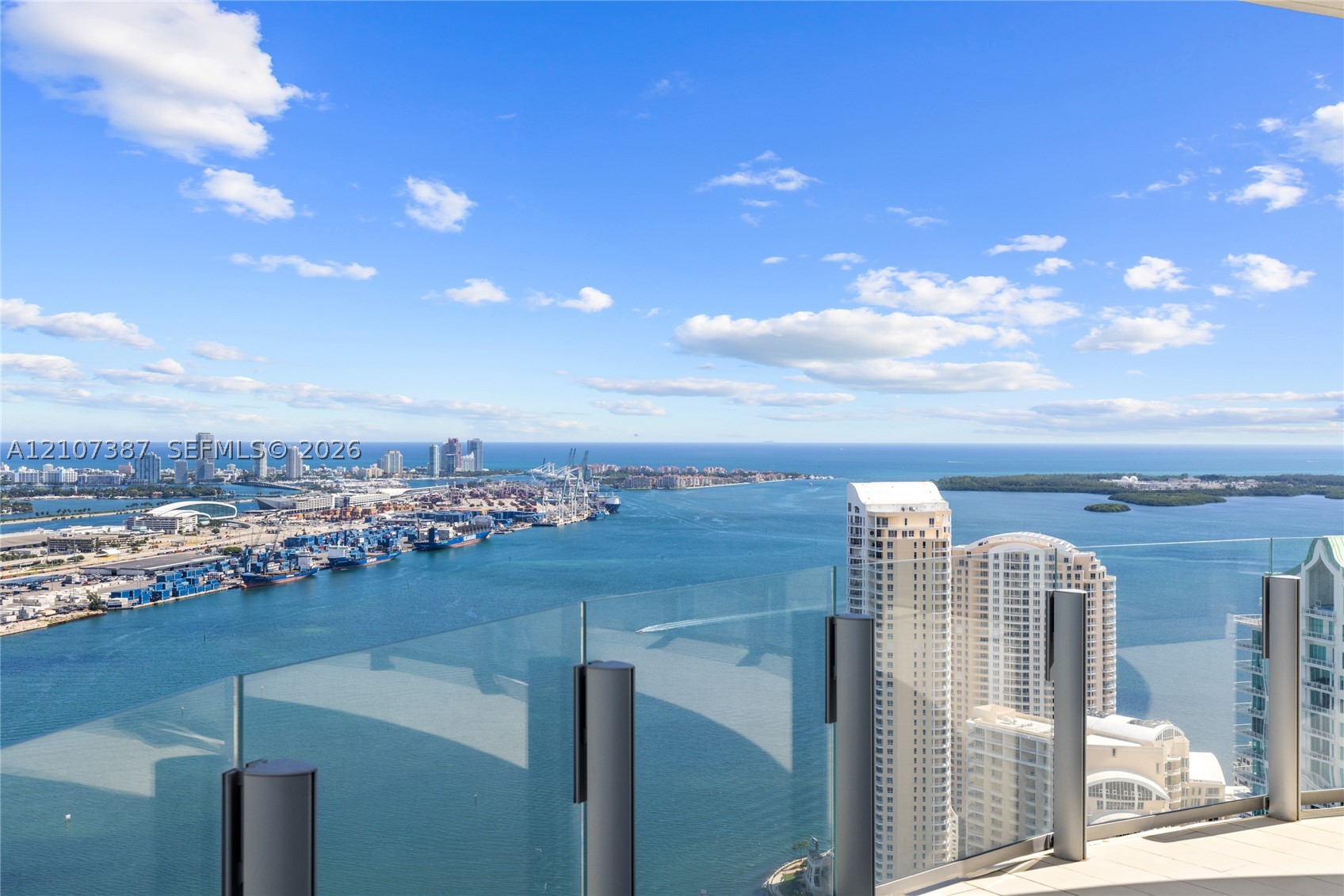 300 Biscayne Boulevard Way #4901E, Miami FL 33131