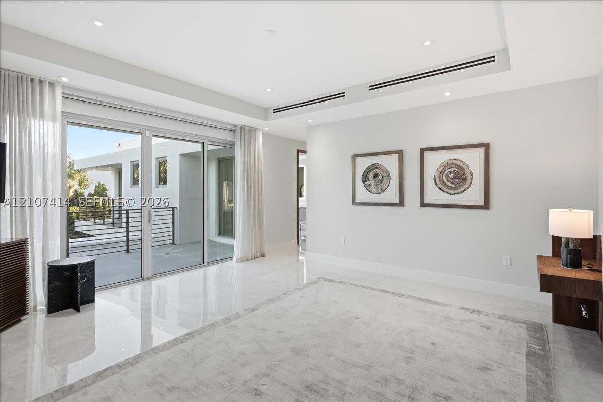 315 Cypress Dr, Key Biscayne FL 33149