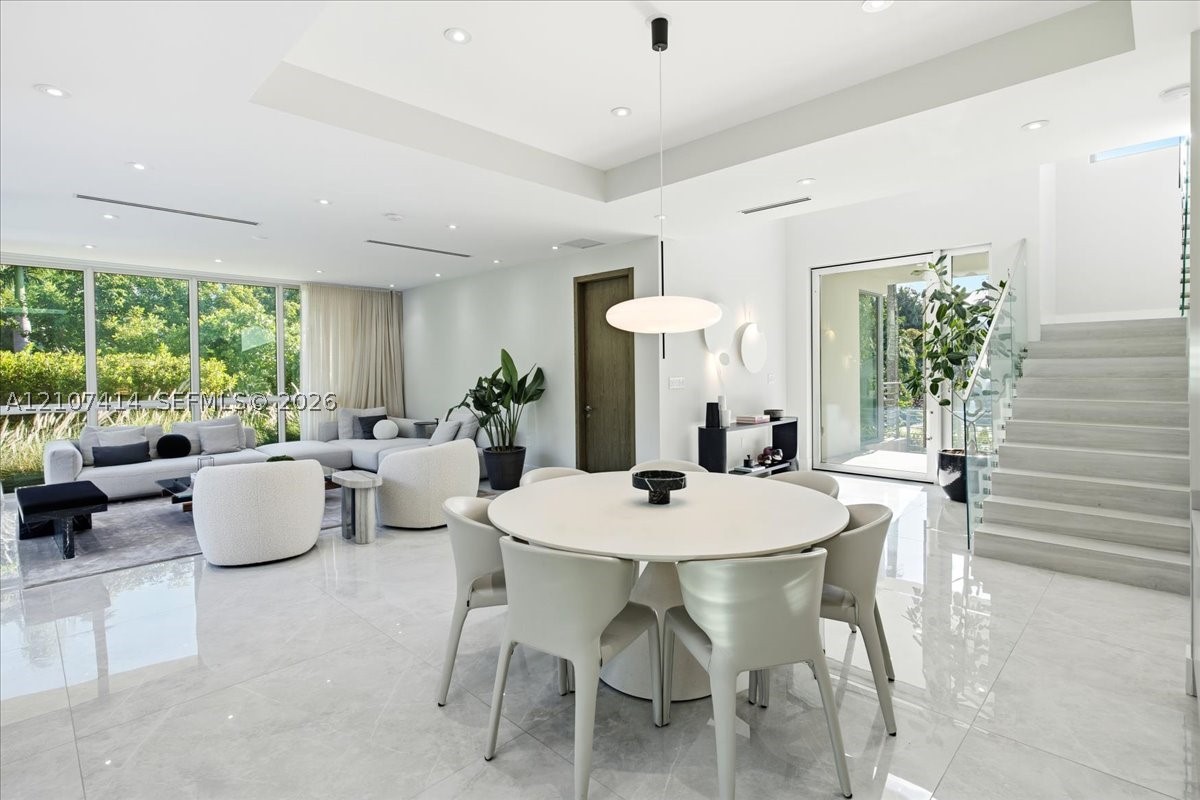 315 Cypress Dr, Key Biscayne FL 33149