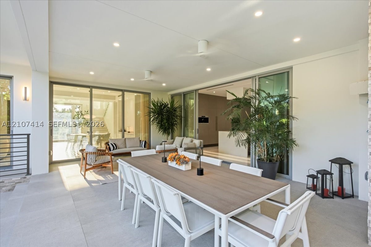 315 Cypress Dr, Key Biscayne FL 33149