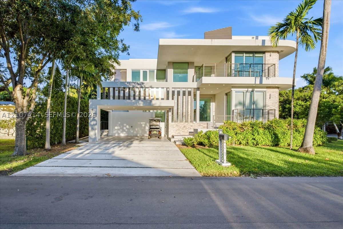 315 Cypress Dr, Key Biscayne FL 33149