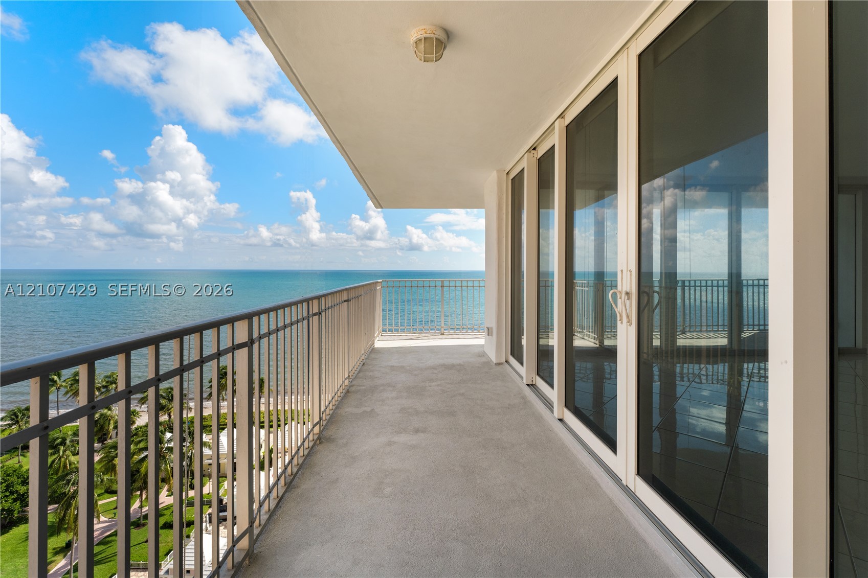 881 Ocean Dr #13H, Key Biscayne FL 33149