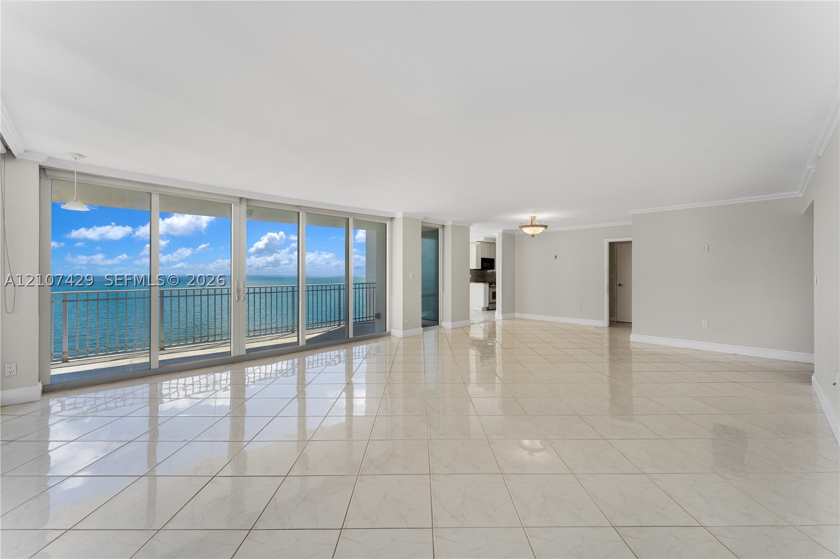 881 Ocean Dr #13H, Key Biscayne FL 33149