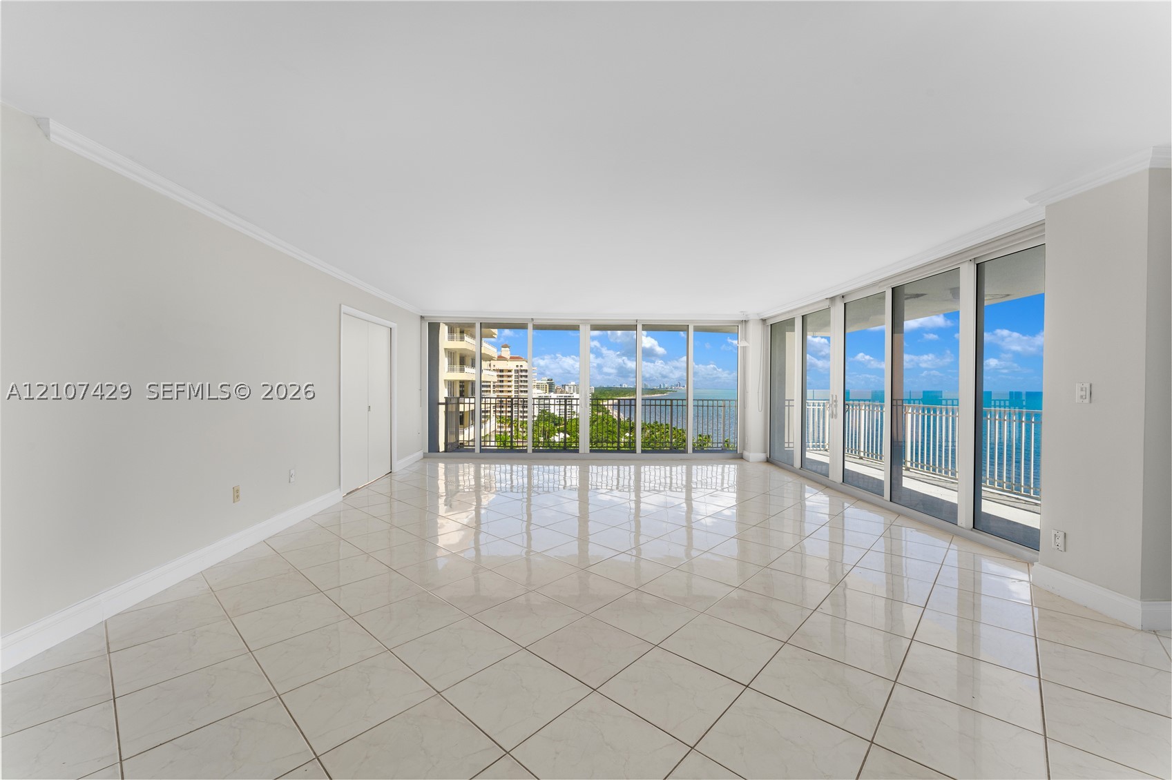 881 Ocean Dr #13H, Key Biscayne FL 33149