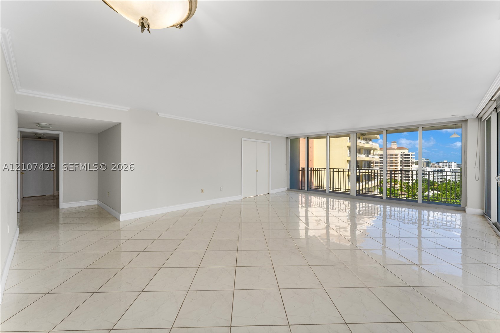 881 Ocean Dr #13H, Key Biscayne FL 33149