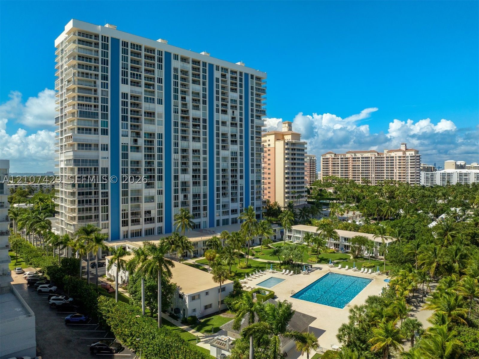 881 Ocean Dr #13H, Key Biscayne FL 33149