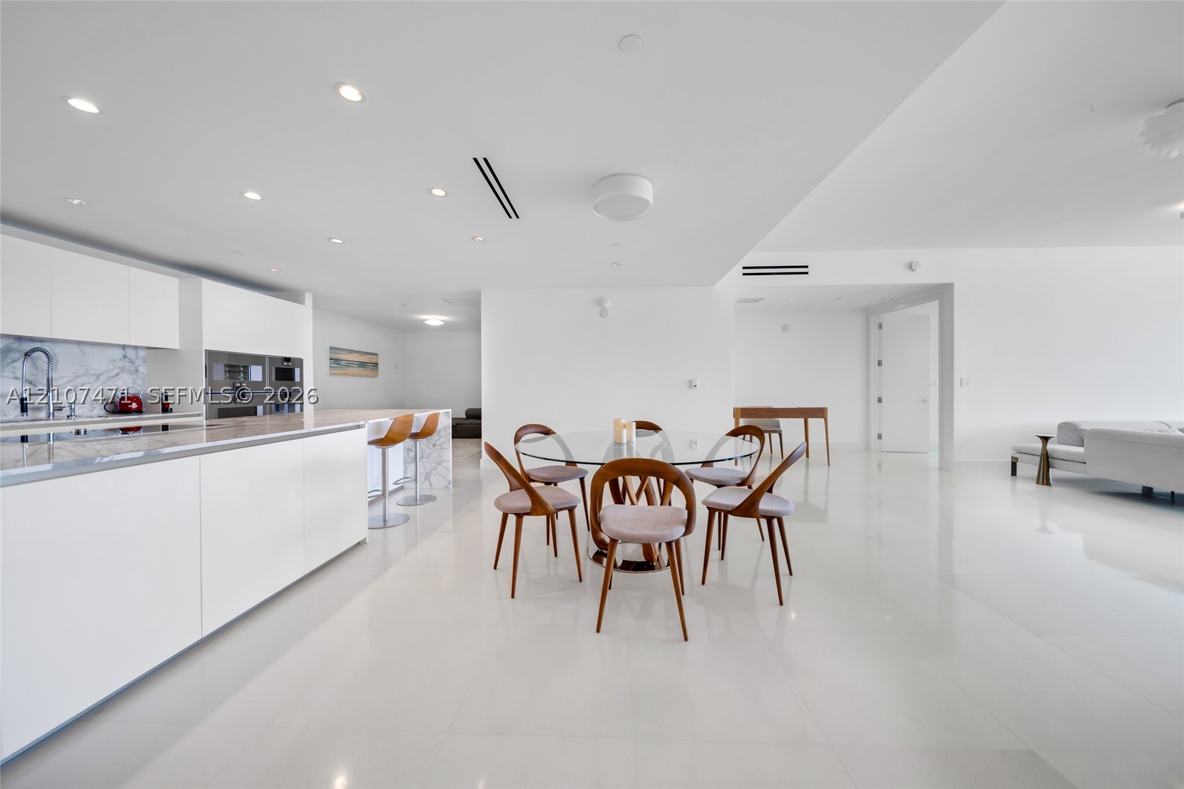 10201 Collins Ave #2506, Bal Harbour FL 33154