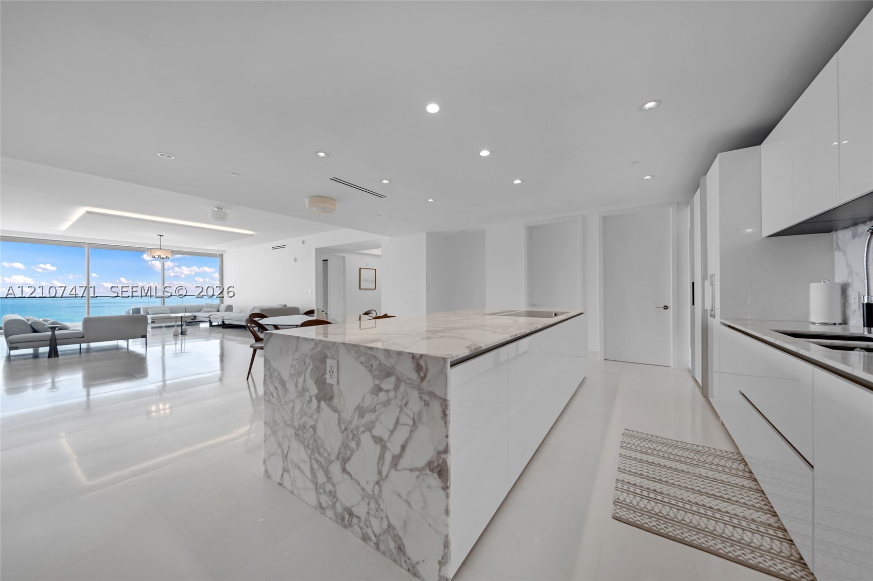 10201 Collins Ave #2506, Bal Harbour FL 33154