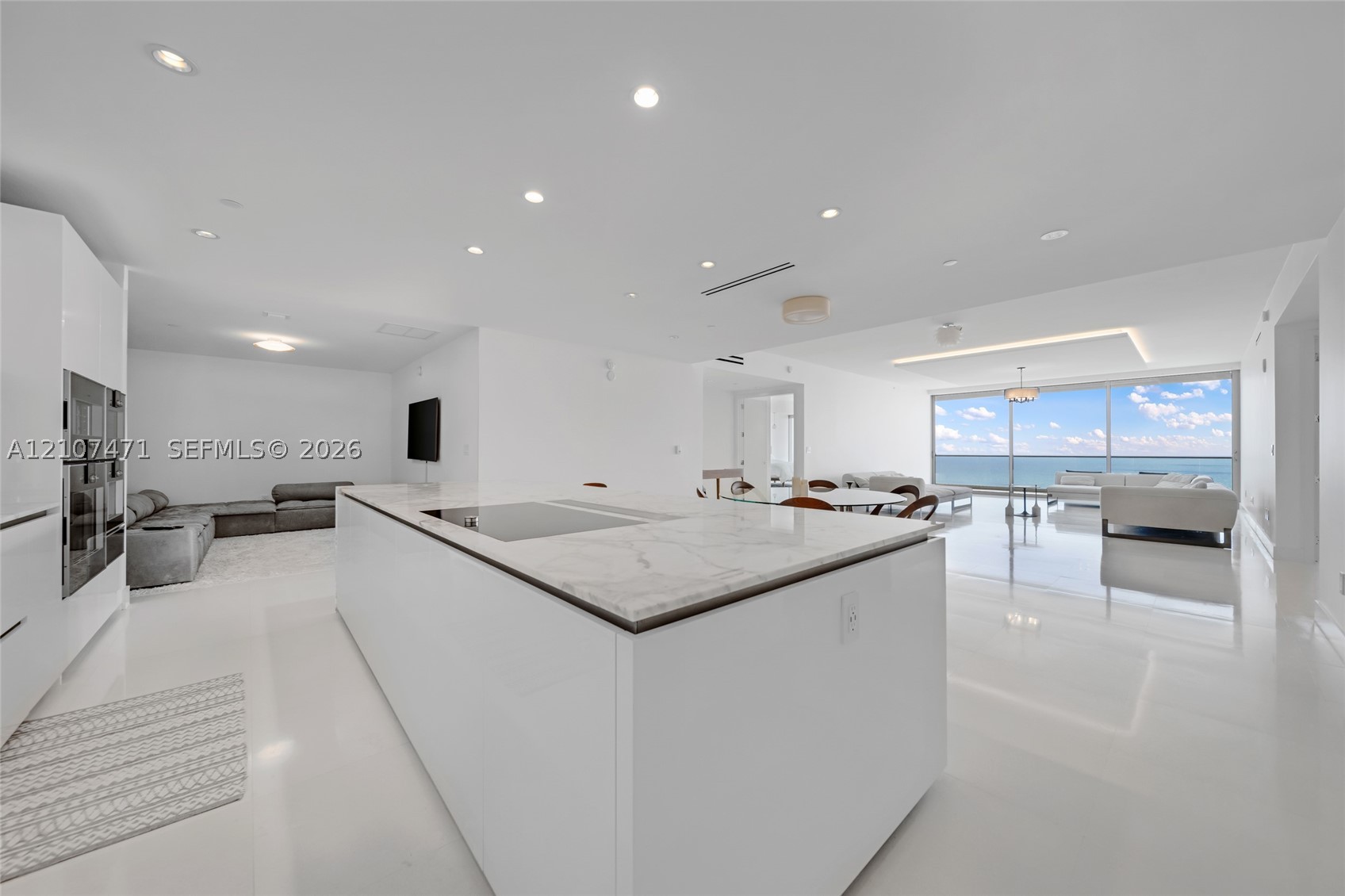10201 Collins Ave #2506, Bal Harbour FL 33154