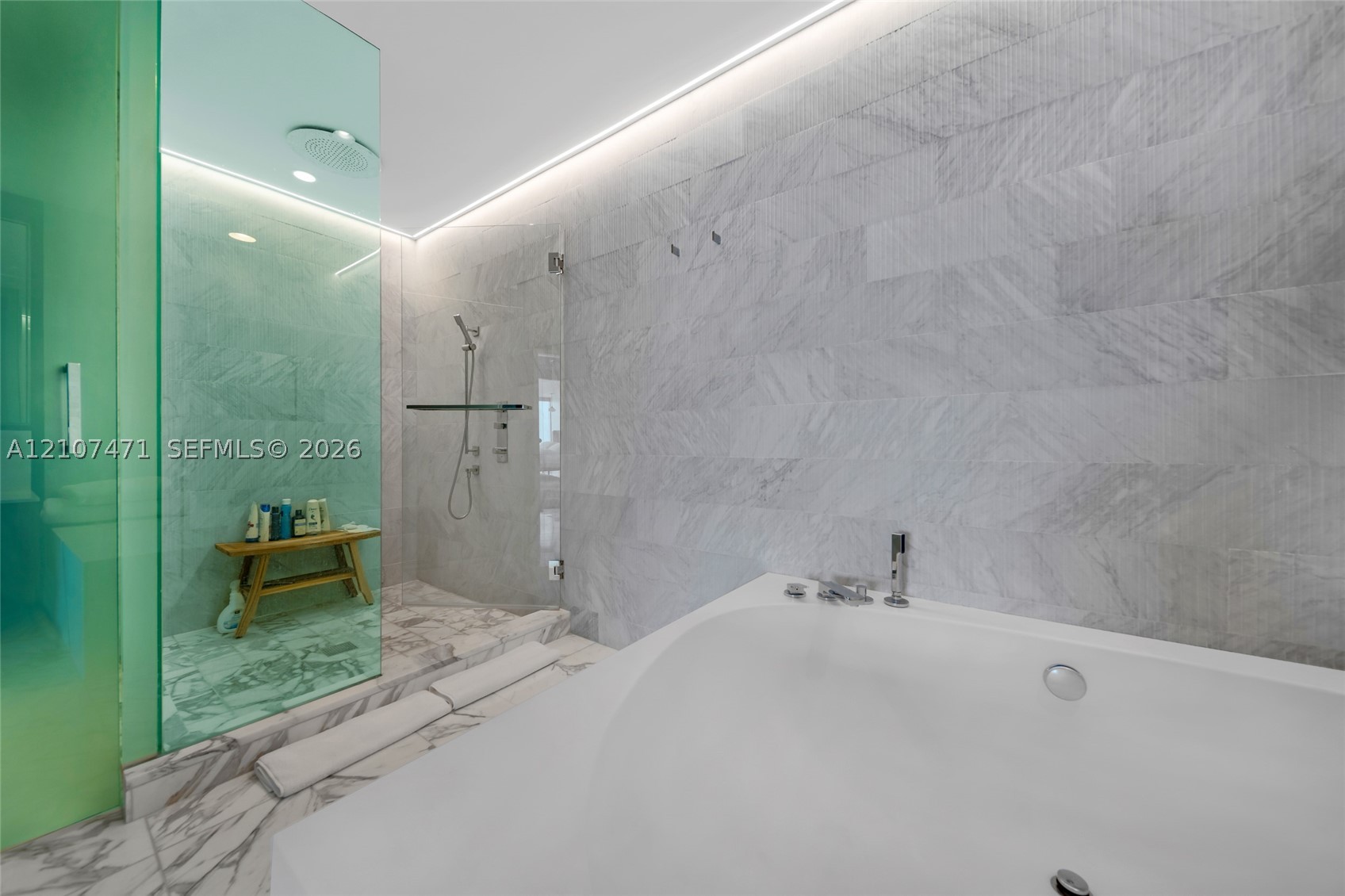 10201 Collins Ave #2506, Bal Harbour FL 33154