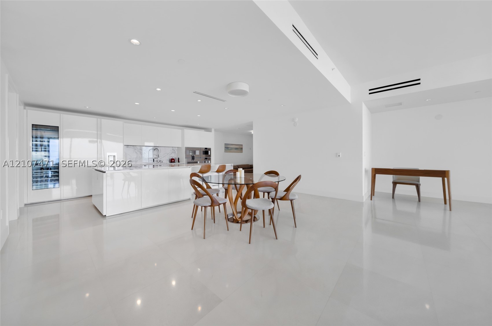 10201 Collins Ave #2506, Bal Harbour FL 33154