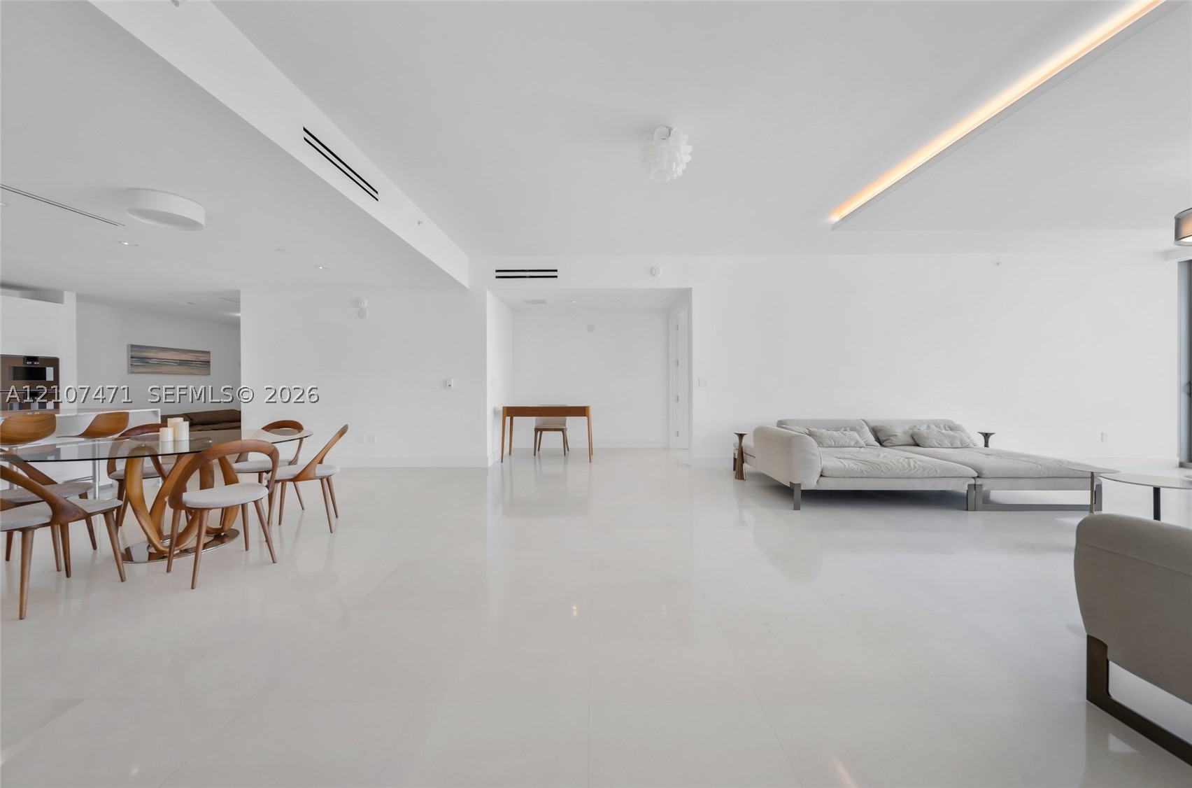 10201 Collins Ave #2506, Bal Harbour FL 33154