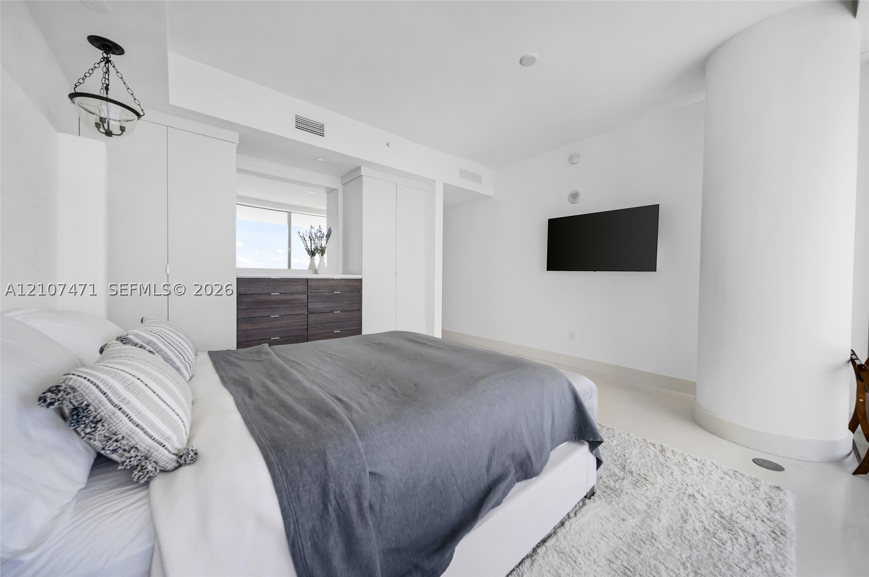 10201 Collins Ave #2506, Bal Harbour FL 33154