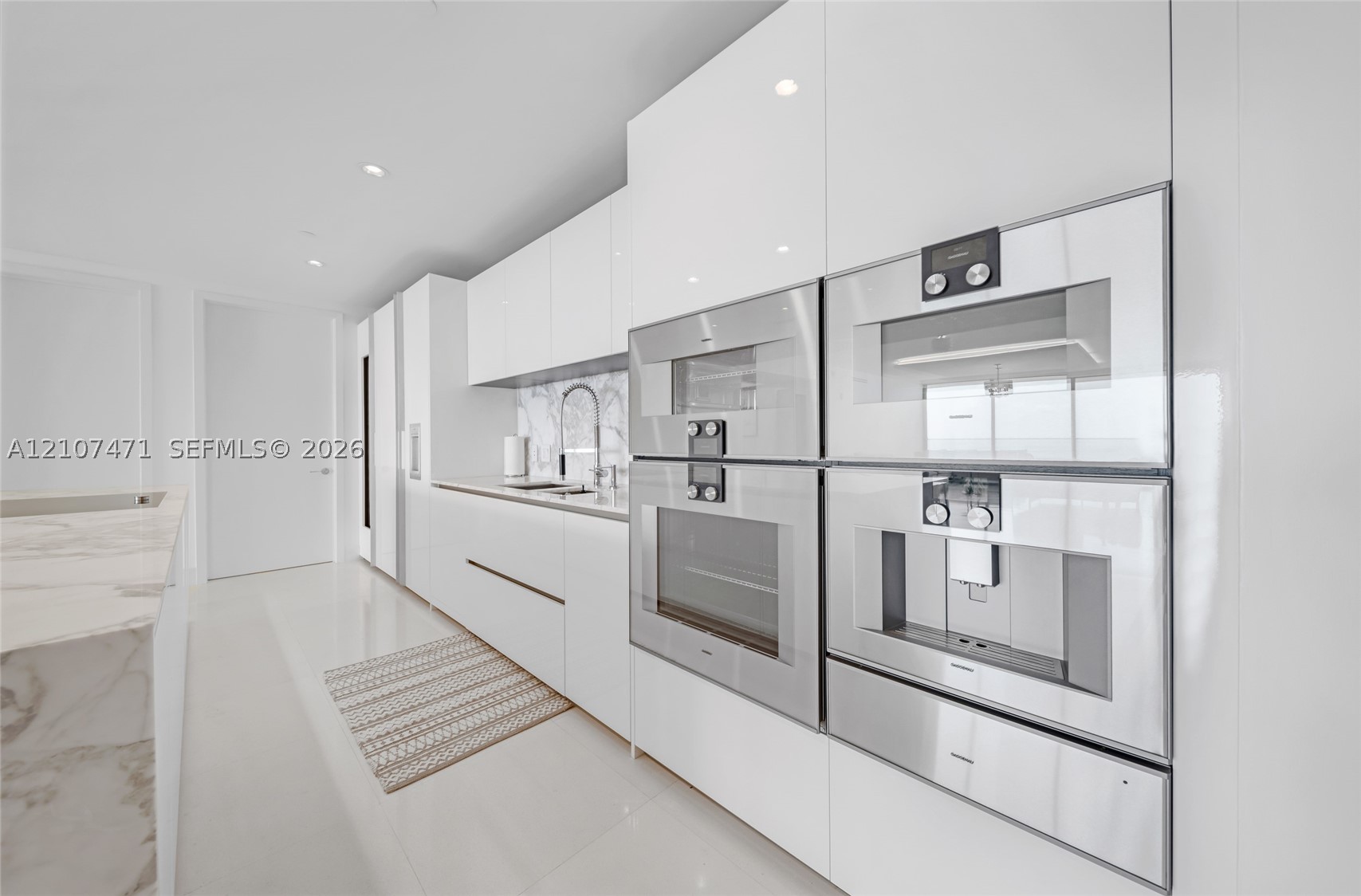 10201 Collins Ave #2506, Bal Harbour FL 33154
