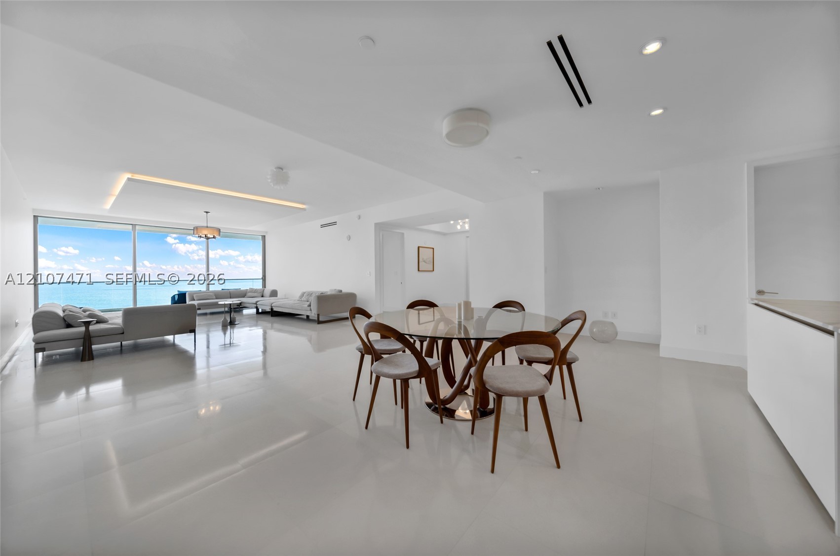 10201 Collins Ave #2506, Bal Harbour FL 33154