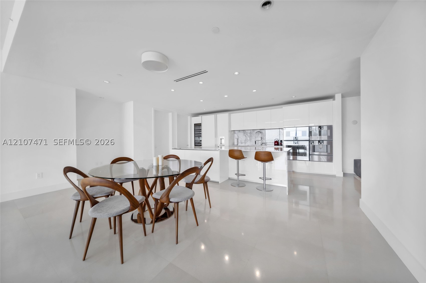 10201 Collins Ave #2506, Bal Harbour FL 33154