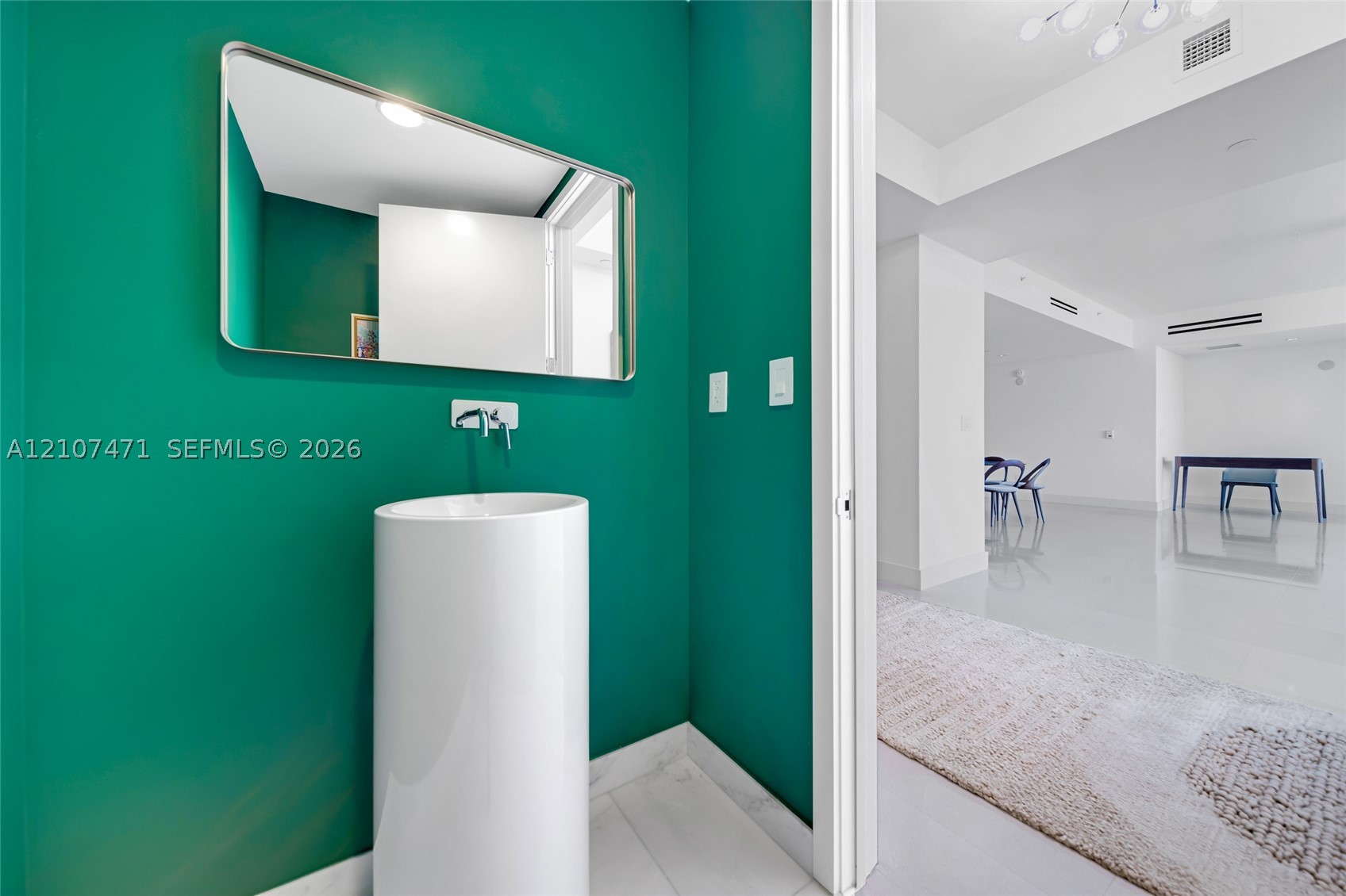 10201 Collins Ave #2506, Bal Harbour FL 33154